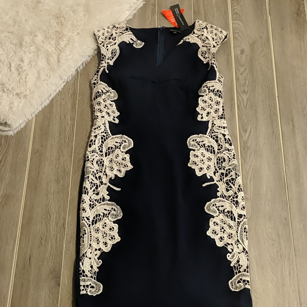 4for$25 NWT London Dress Company Dark Blue  Appl